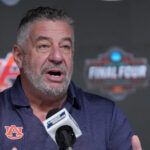Bruce Pearl is shown.